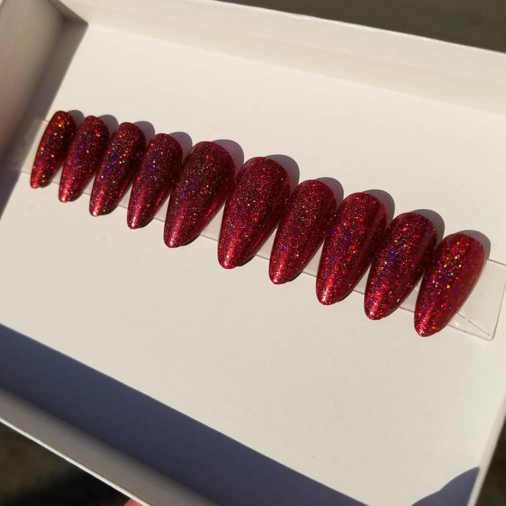 WINE RED HOLOGRAPHIC PRESS ON NAILS
